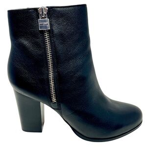 Michael Kors Women's Margaret Black Leather Zip Up Ankle Boot size 10